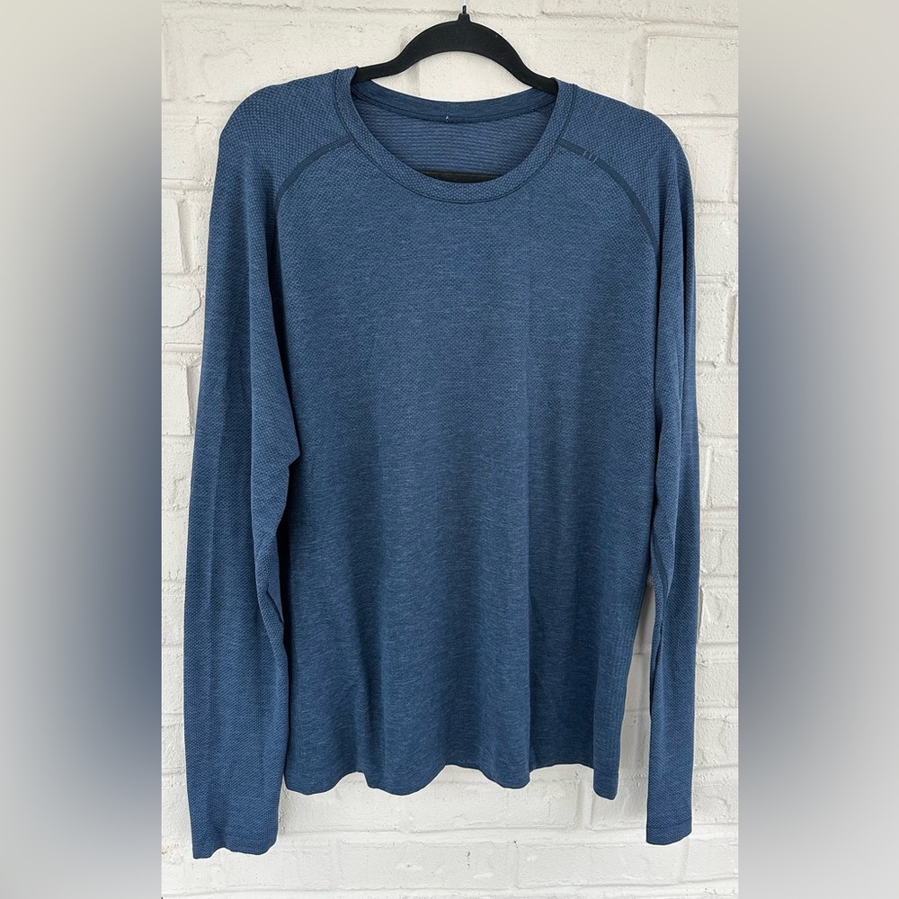 Lululemon Men’s Metal Vent Tech Long Sleeve Size Large